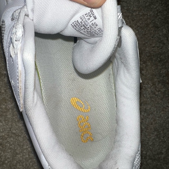 White and Gold Gel Contend 6 - Picture 5 of 9